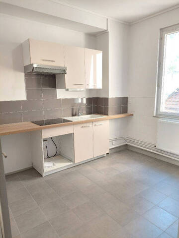 Location appartement 3 pièces 69.09 m² à Mâcon (71000) CENTRE VILLE