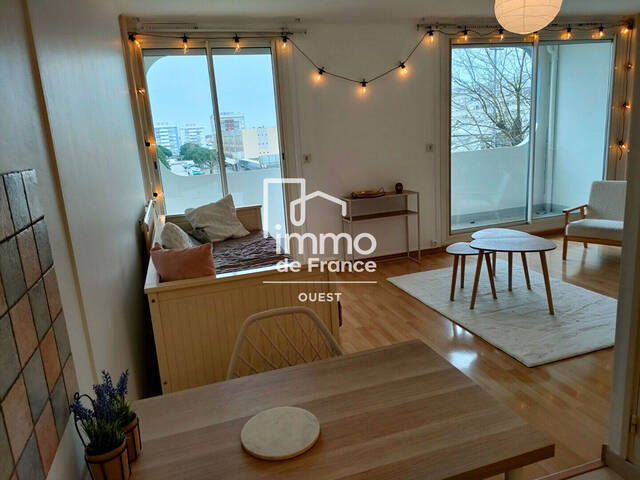 Location Appartement 1 pièce 32.8 m² La Roche-sur-Yon (85000)