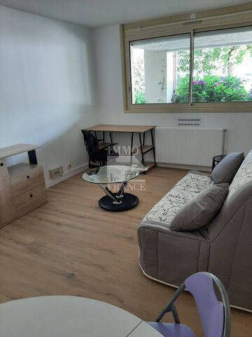 Location Appartement 1 pièce 33.63 m² La Roche-sur-Yon (85000)