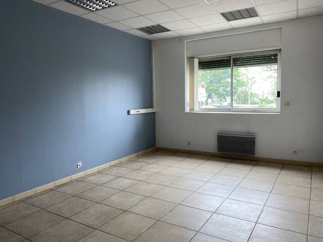 Acheter Local commercial 67 m² Aubenas (07200)