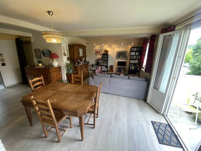Vente appartement 4 pièces 74 m² à Sainte-Colombe (69560)