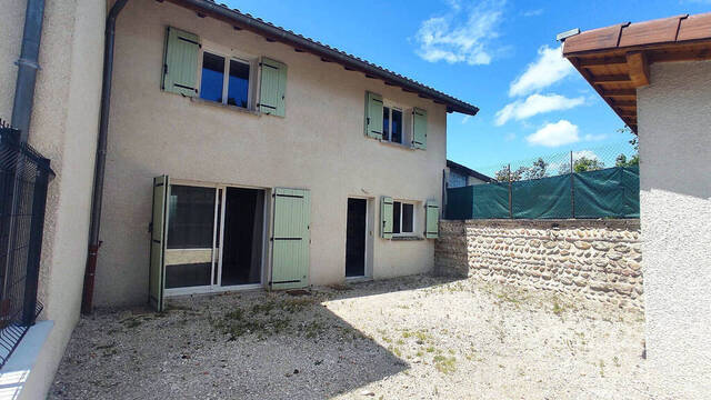Location Maison 4 pièces 75.7 m² Villieu-Loyes-Mollon (01800)