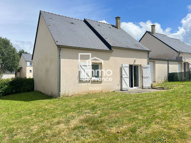 Vente maison 4 pièces 75.8 m² à Saint-Fraimbault-de-Prières (53300)