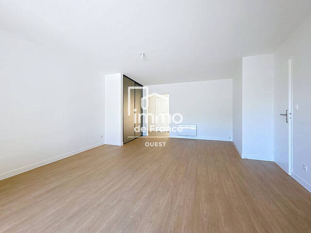 Location appartement 3 pièces 90.42 m² à Laval (53000)