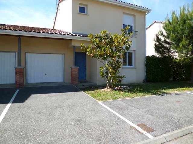 Location Maison 4 pièces 82 m² Saint-Lys (31470)