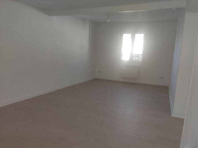 Location Appartement 3 pièces 44.96 m² Fécamp (76400)