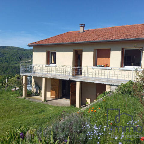 Vente maison traditionnelle 6 pièces 129 m² à Montbrison (42600)