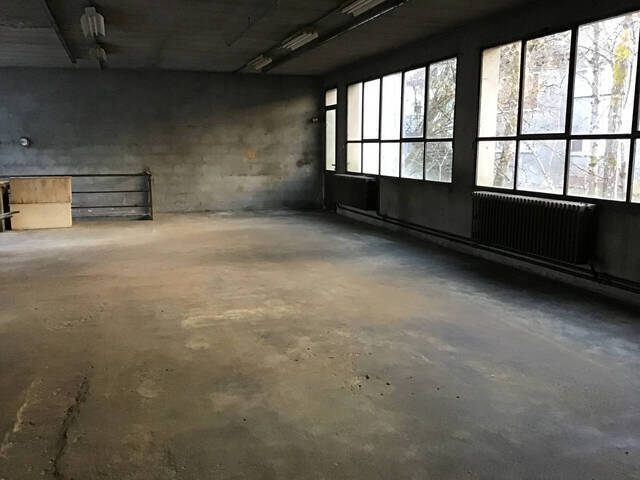 Location Local entrepôt 105 m² Scionzier (74950)