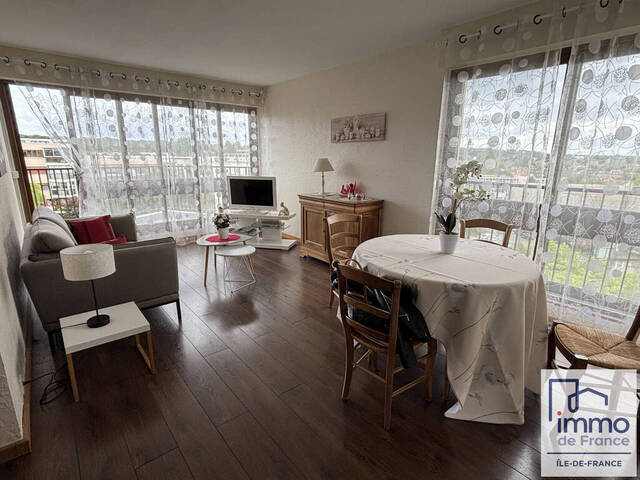 Vente appartement 4 pièces 65 m² à Le Chesnay (78150)