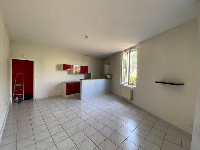 Location appartement rénové 2 pièces 51.28 m² à Sainte-Colombe (69560) 5