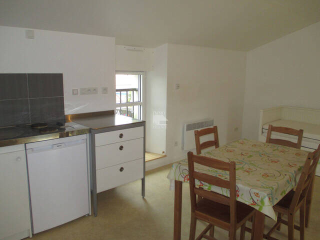 Location appartement 1 pièce 29.62 m² à La Roche-sur-Yon (85000)