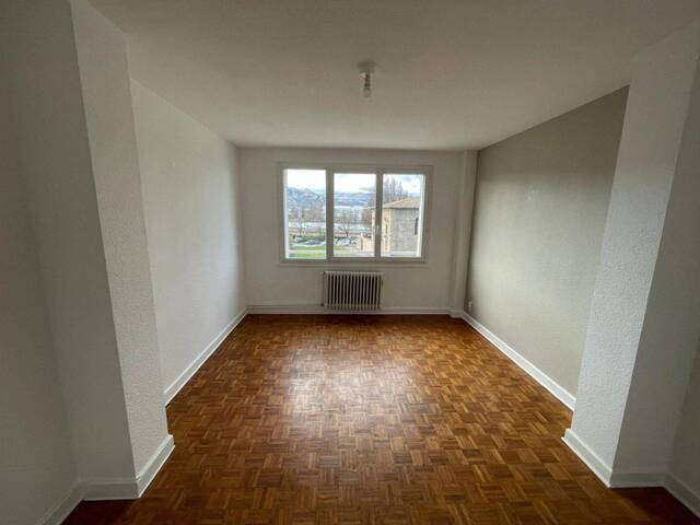 Location appartement 2 pièces 46.87 m² à Valence (26000)