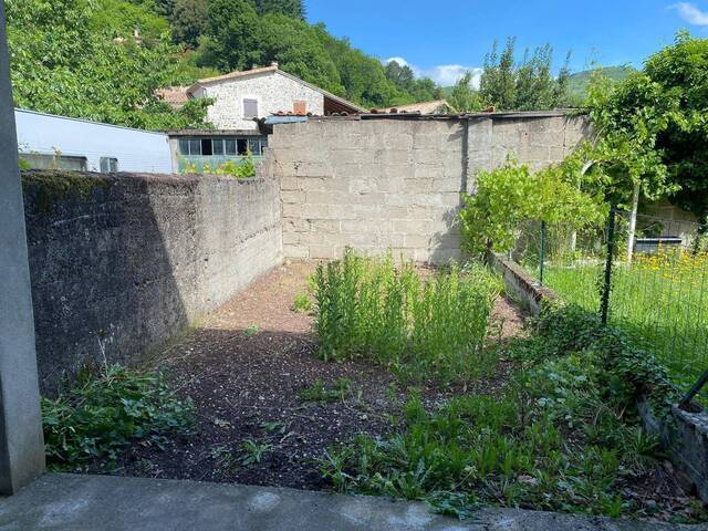 Location appartement 3 pièces 60.6 m² à Thueyts (07330)