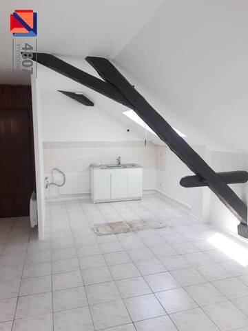 Location appartement rénové 4 pièces 69.66 m² à Cluses (74300)