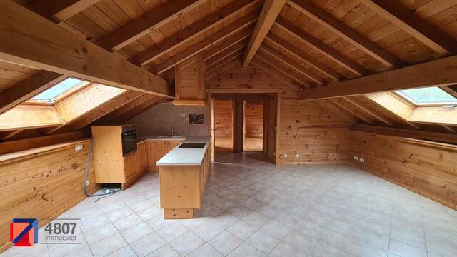 Location appartement ancien 3 pièces 59.93 m² à Cluses (74300)