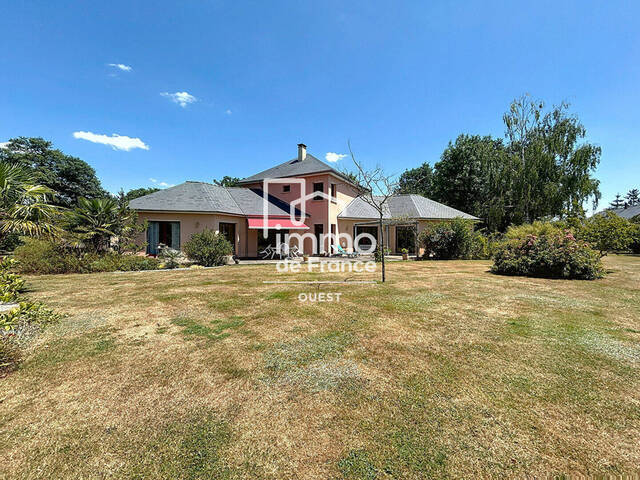 Vente maison 8 pièces 200 m² à Meslay-du-Maine (53170)