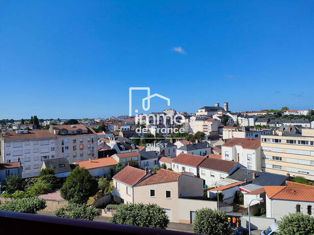 Location appartement 2 pièces 54.39 m² à La Roche-sur-Yon (85000)
