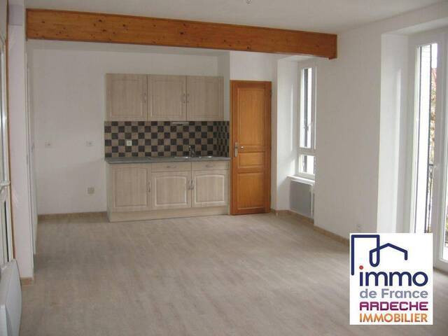 Location Appartement 2 pièces 47 m² Privas (07000)