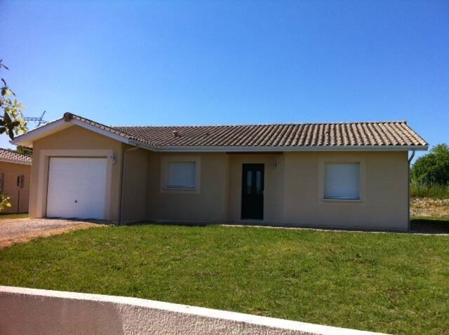 Location Maison 4 pièces 107 m² Le Taillan-Médoc (33320) Sud Est