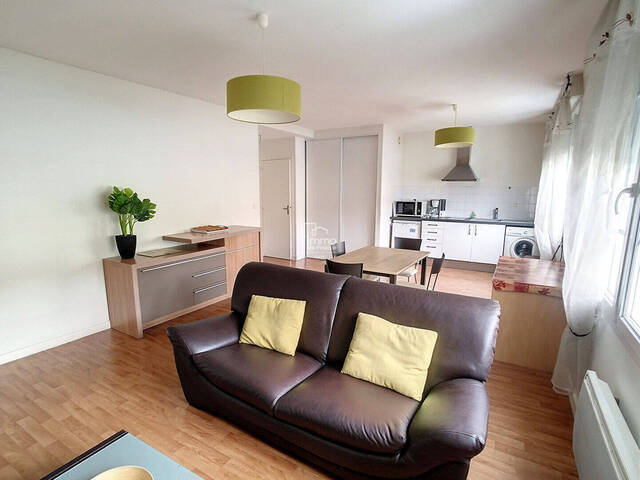 Location Appartement 2 pièces 50.41 m² Laval (53000)