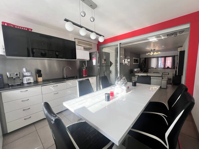 Vente appartement 6 pièces 121.11 m² à Sallanches (74700)