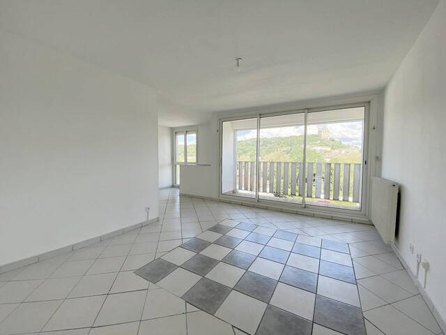 Vente appartement 5 pièces 95.6 m² à Crest (26400)