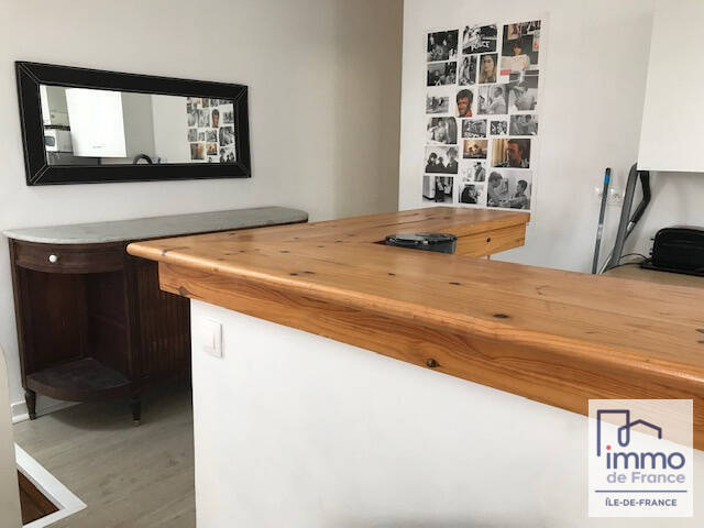 Vente appartement 3 pièces 54 m² à Courbevoie (92400) - Place Charras