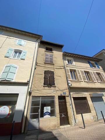 Vente immeuble 100 m² à Romans-sur-Isère (26100)
