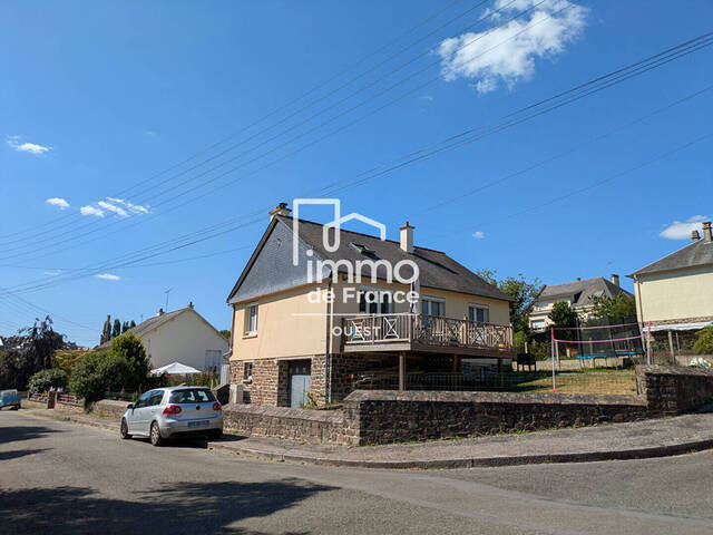 Location maison 5 pièces 100.66 m² à Ambrières-les-Vallées (53300)