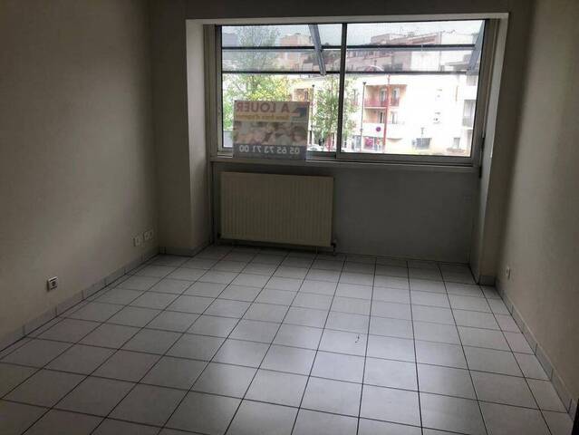 Location appartement t1 bis 2 pièces 30 m² à Rodez (12000) BOURRAN