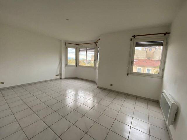 Location appartement 2 pièces 49 m² à Valence (26000)