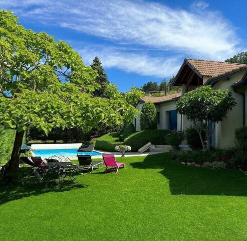 Vente maison 8 pièces 150 m² à Die (26150)