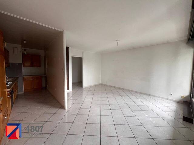 Location Appartement 5 pièces 85.9 m² Bonneville (74130)