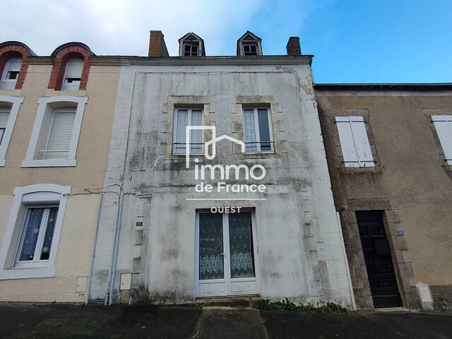 Vente maison 5 pièces 138 m² à Saint-Christophe-du-Luat (53150)
