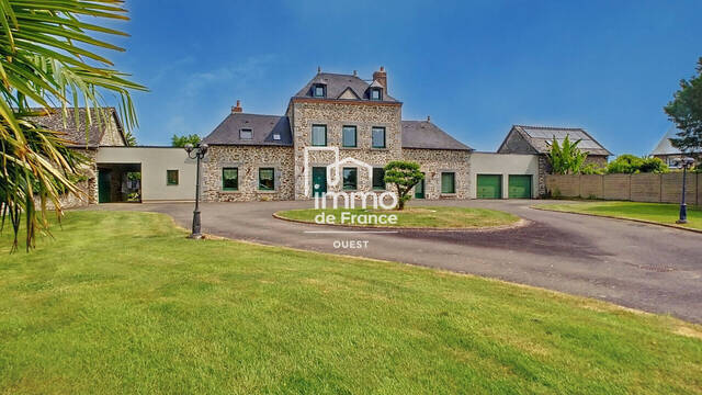 Vente maison 12 pièces 228 m² à Mayenne (53100)