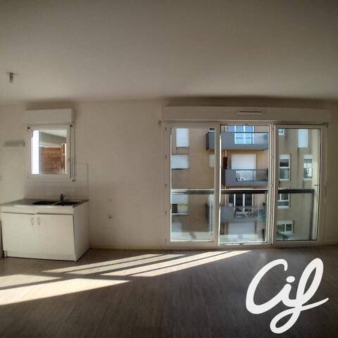 Vente appartement t2 47 m² à La Roche-sur-Yon (85000) - -