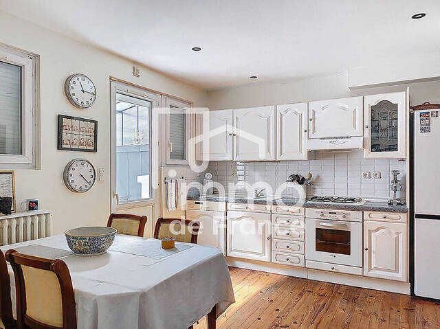 Location appartement 4 pièces 162.2 m² à Oyonnax (01100)