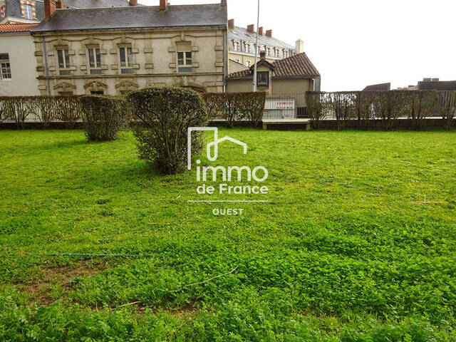 Vente appartement 1 pièce 14.58 m² à La Roche-sur-Yon (85000)