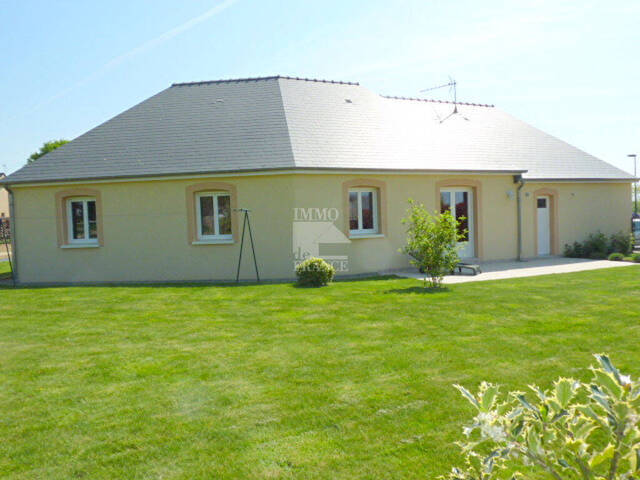 Location maison 5 pièces 85.22 m² à Mézangers (53600)