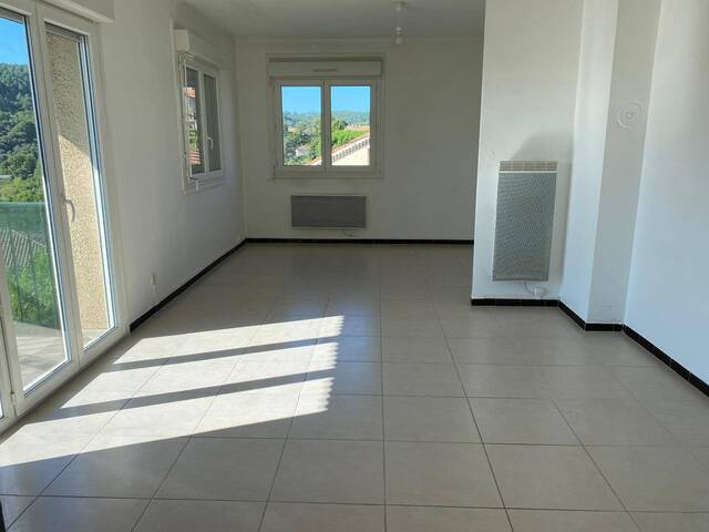 Location appartement 3 pièces 75.6 m² à Labégude (07200)