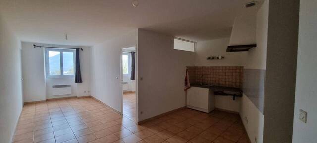 Location appartement 2 pièces 42 m² à Chomérac (07210)