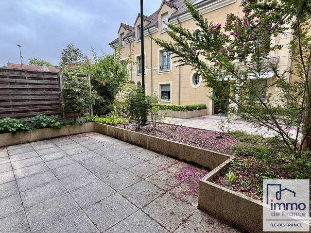 Vente appartement 2 pièces 47 m² à Rocquencourt (78150)