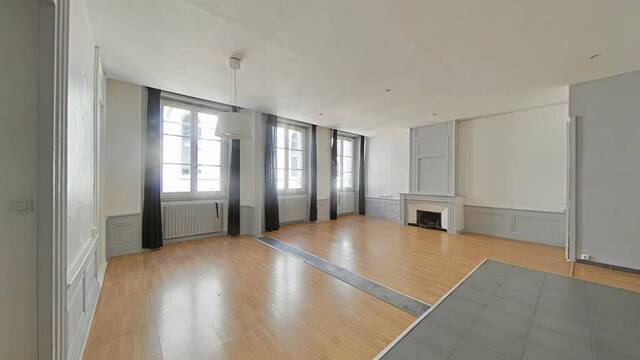 Location appartement t3 97 m² à Saint-Étienne (42000) HYPER CENTRE