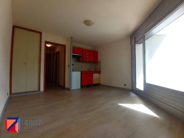 Location appartement 1 pièce 26 m² à Sallanches (74700)