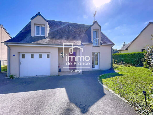 Vente maison 5 pièces 98.44 m² à Sainte-Gemmes-le-Robert (53600)