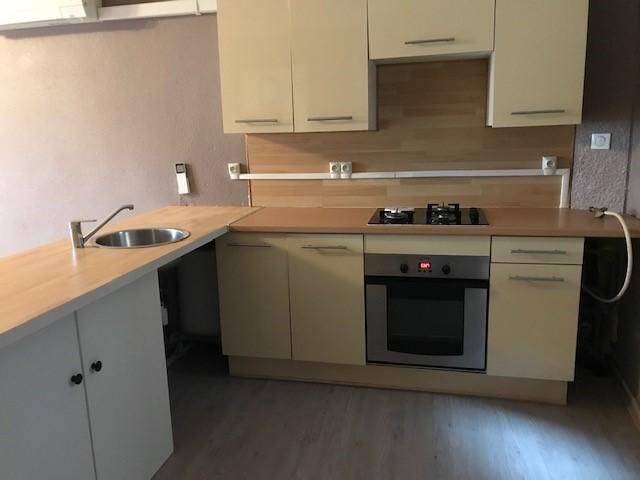 Location appartement 3 pièces 71 m² à Les Vans (07140) 4