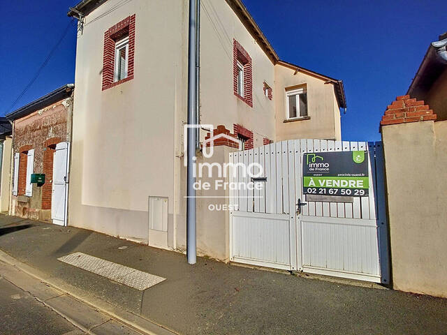 Vente maison 4 pièces 63.39 m² à Évron (53600)