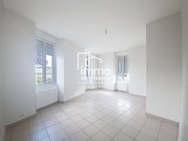 Location appartement 3 pièces 46.76 m² à Évron (53600)