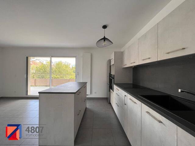Location appartement 4 pièces 83.02 m² à Bonneville (74130)