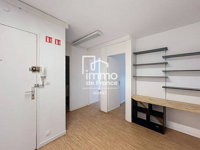 Vente appartement 3 pièces 67 m² à La Roche-sur-Yon (85000)